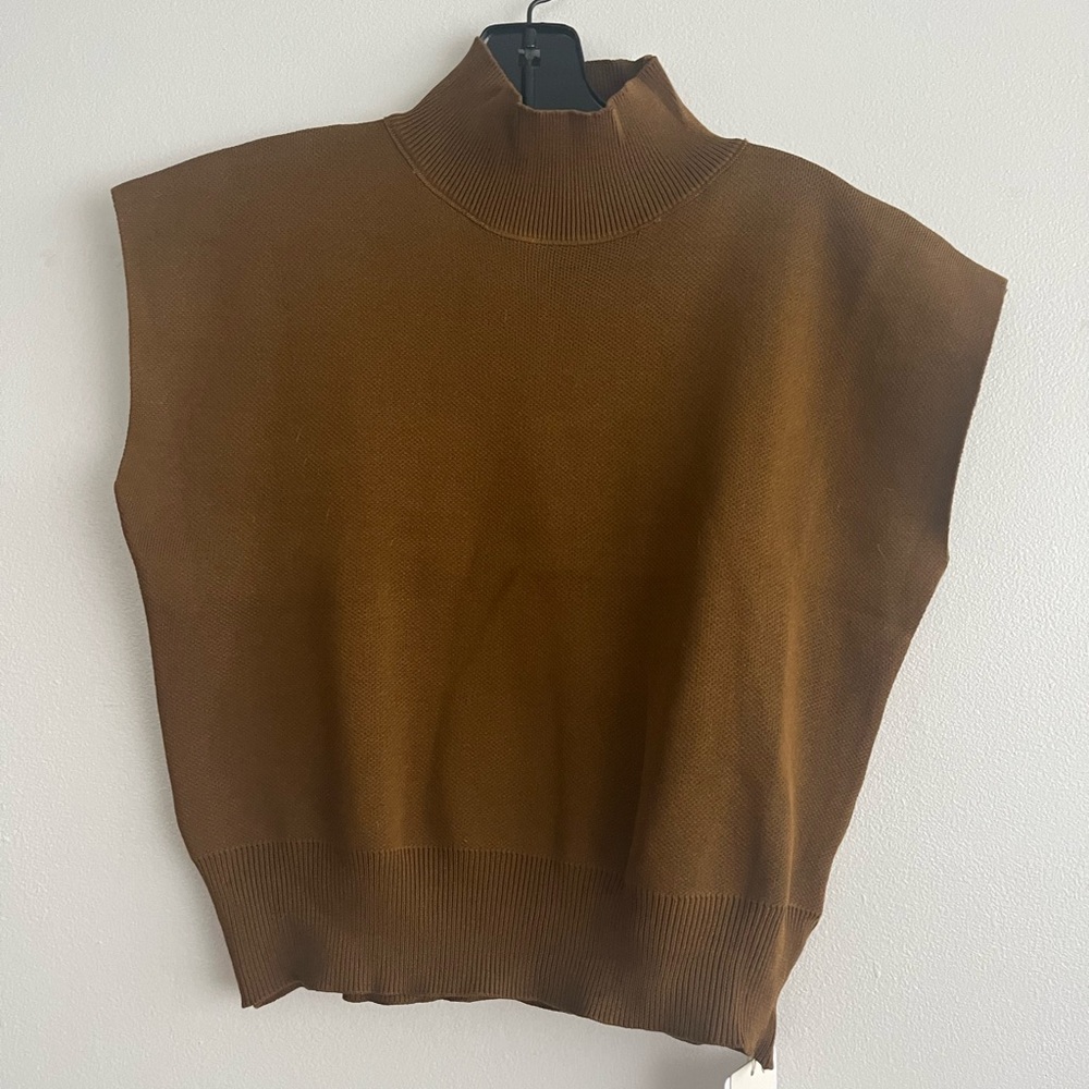 Mock neck knit top
